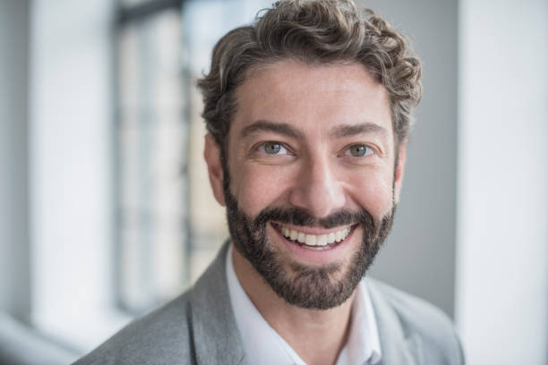 How to Style Wavy Hair for Men Naturally