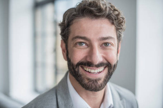 How to Style Wavy Hair for Men Naturally